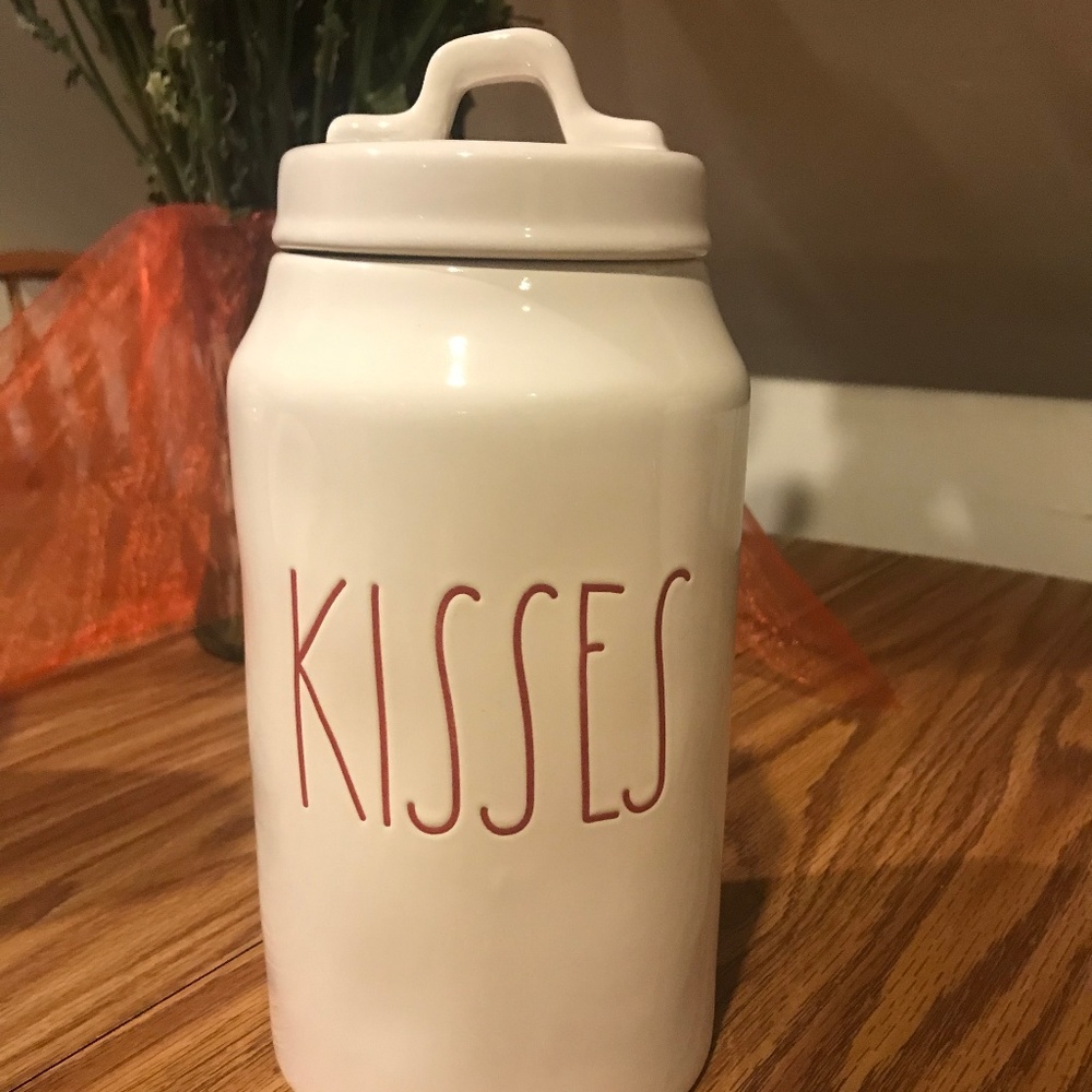 Rae Dunn KISSES Canister